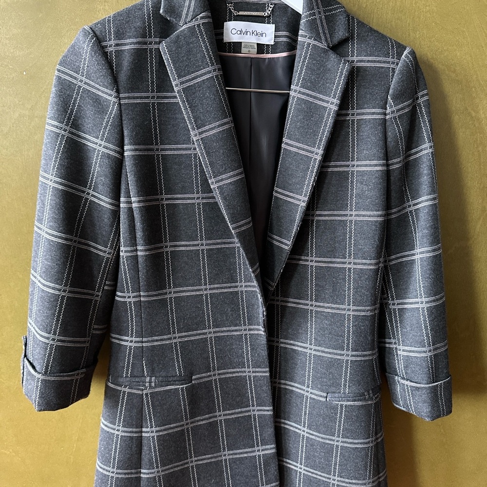 Blazer - Picture 8 of 8